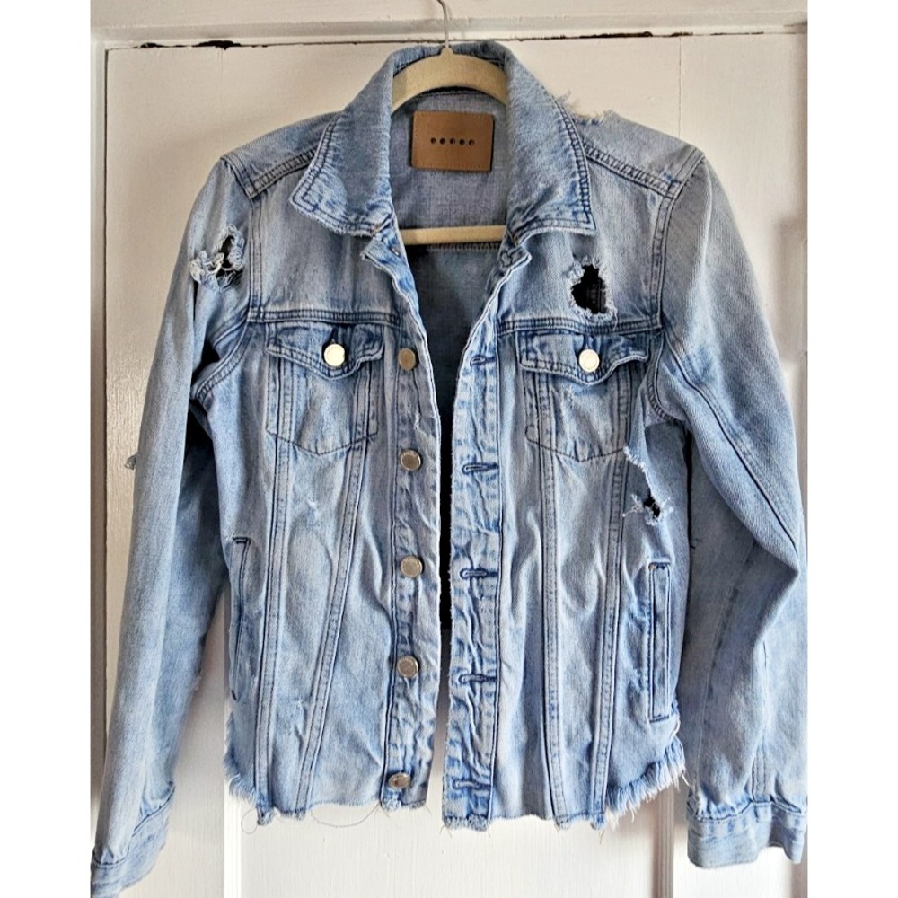 BLANKNYC women's Small raw‎ hem heavily distressed denim jacket
